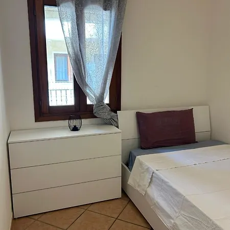 La Casa Di Leo E Lucy * אולביה