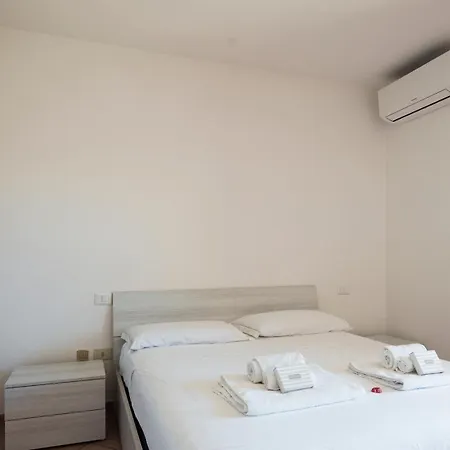 La Casa Di Leo E Lucy * אולביה